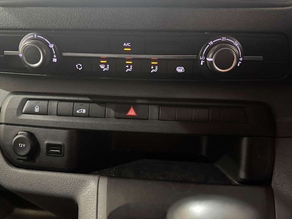 Used Vauxhall Vivaro 2020 for sale - 75713061: Photo 24