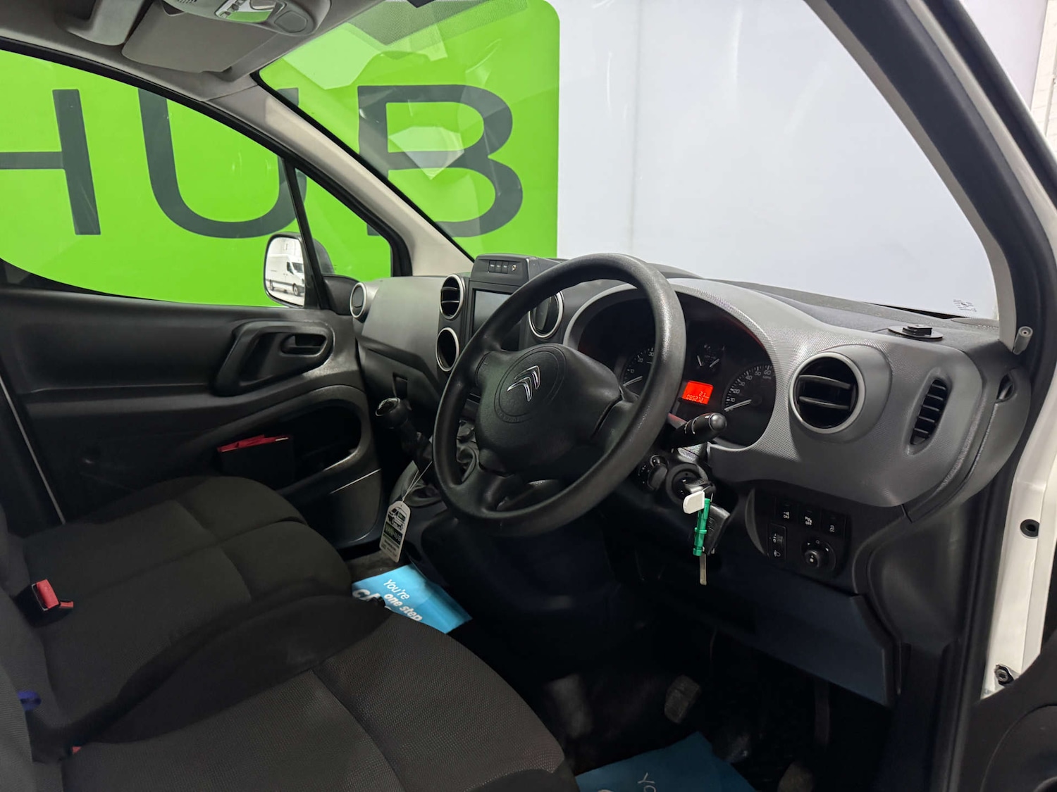 Used Citroen Berlingo 2017 for sale - 77604037: Photo 2