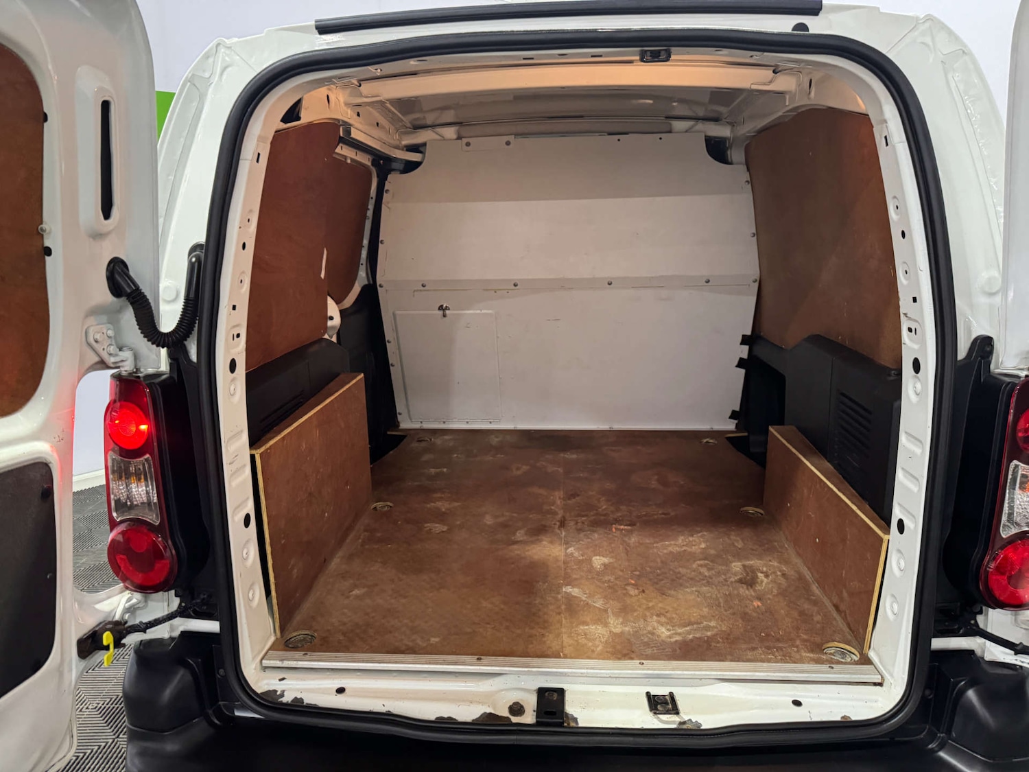 Used Citroen Berlingo 2017 for sale - 77604037: Photo 3