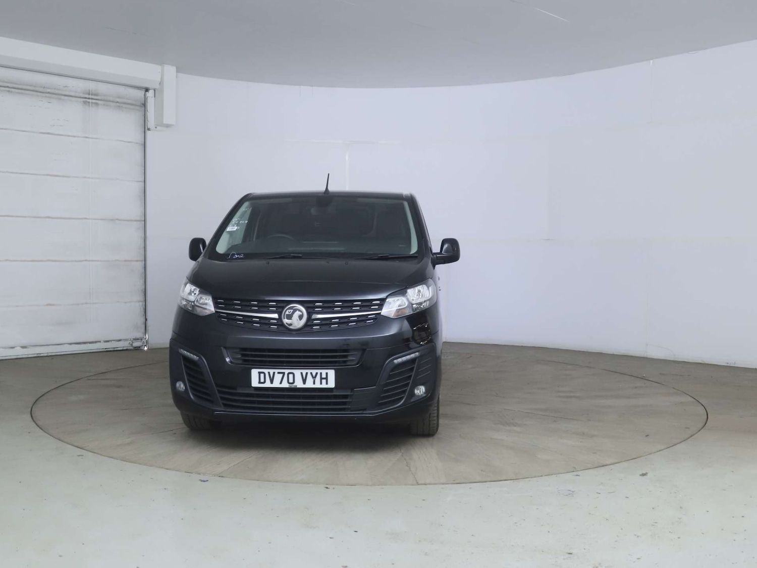 Used Vauxhall Vivaro 2020 for sale - 77989979: Photo 2