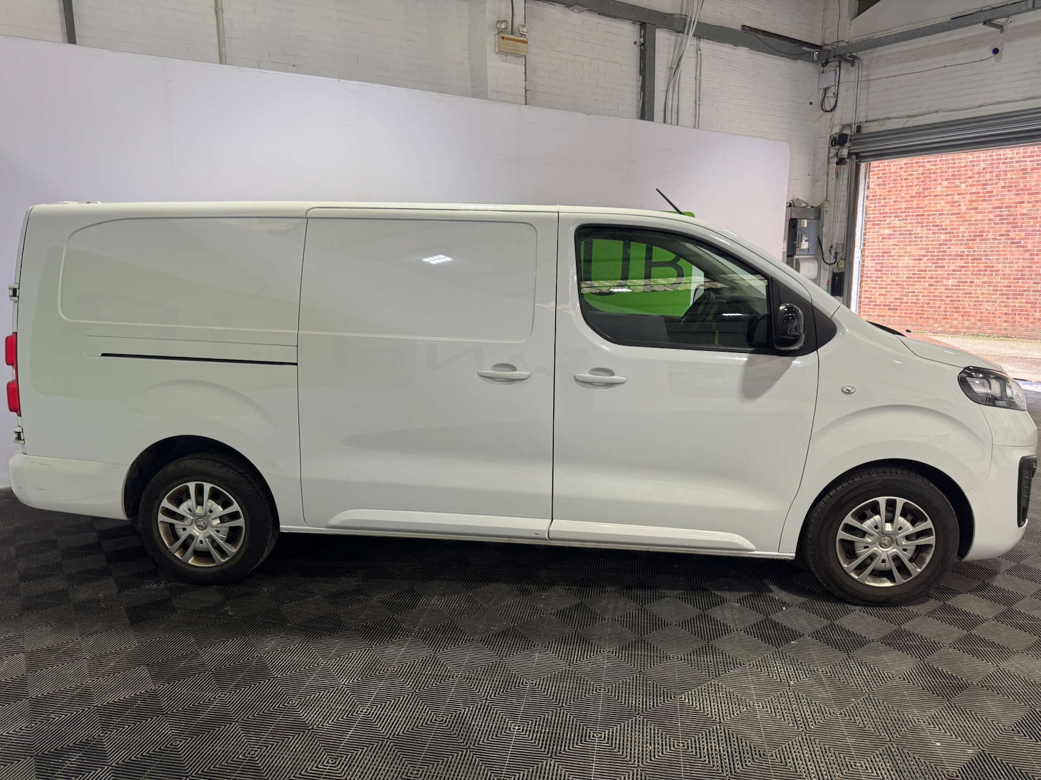 Used Vauxhall Vivaro 2022 for sale - 76601611: Photo 8