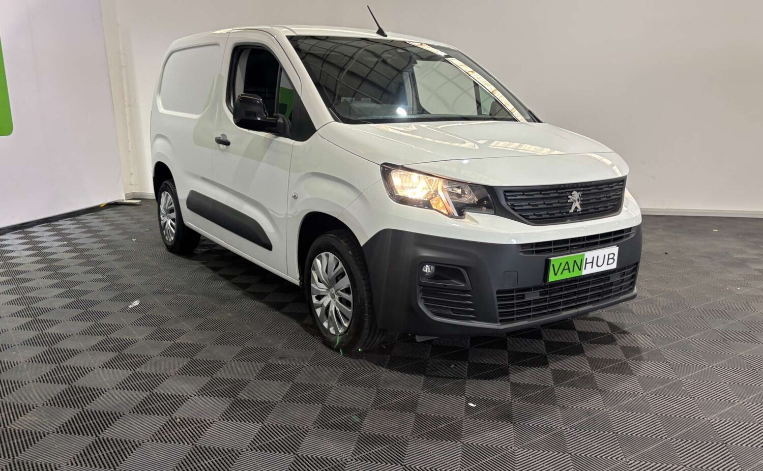 Used Peugeot Partner 2022 for sale - 76601489: Photo 1