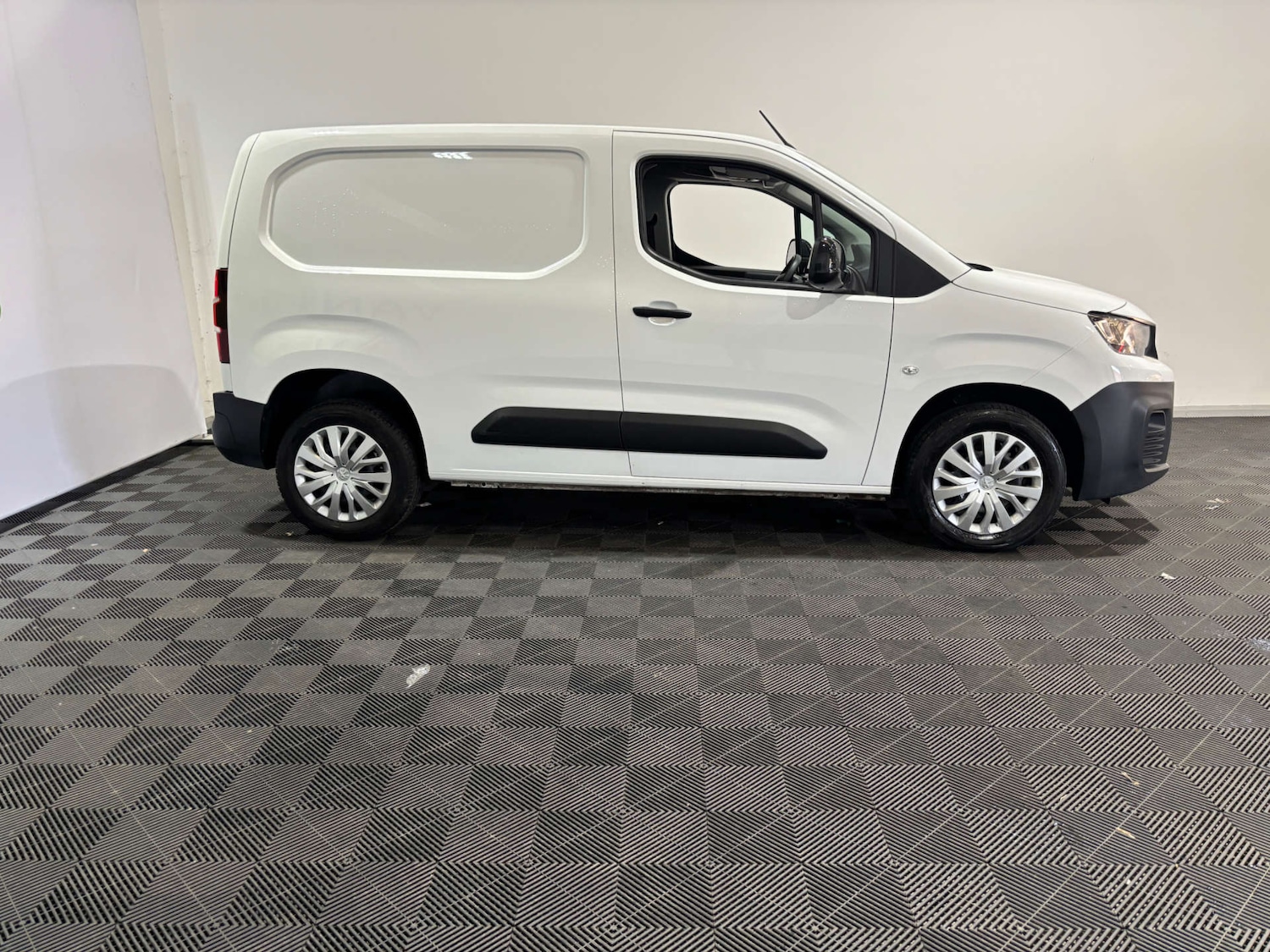 Used Peugeot Partner 2022 for sale - 76601489: Photo 6