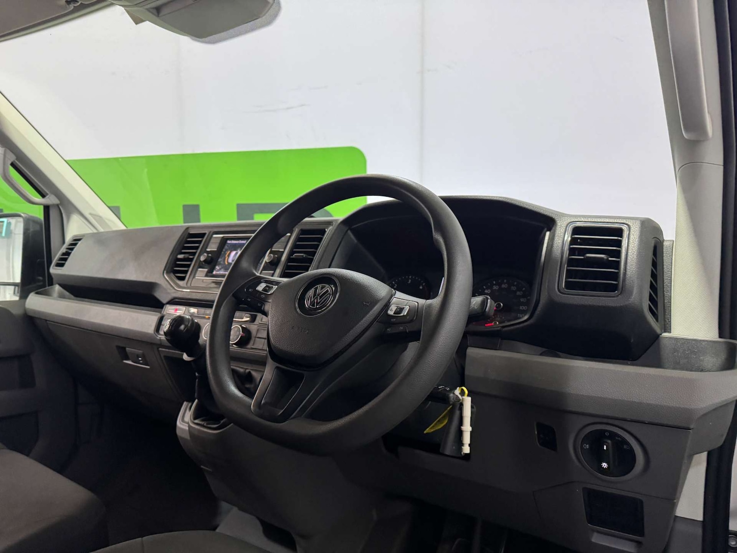 Used Volkswagen Crafter 2023 for sale - 76946125: Photo 2