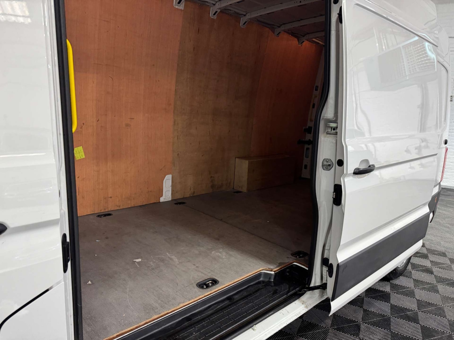 Used Volkswagen Crafter 2023 for sale - 76946125: Photo 4