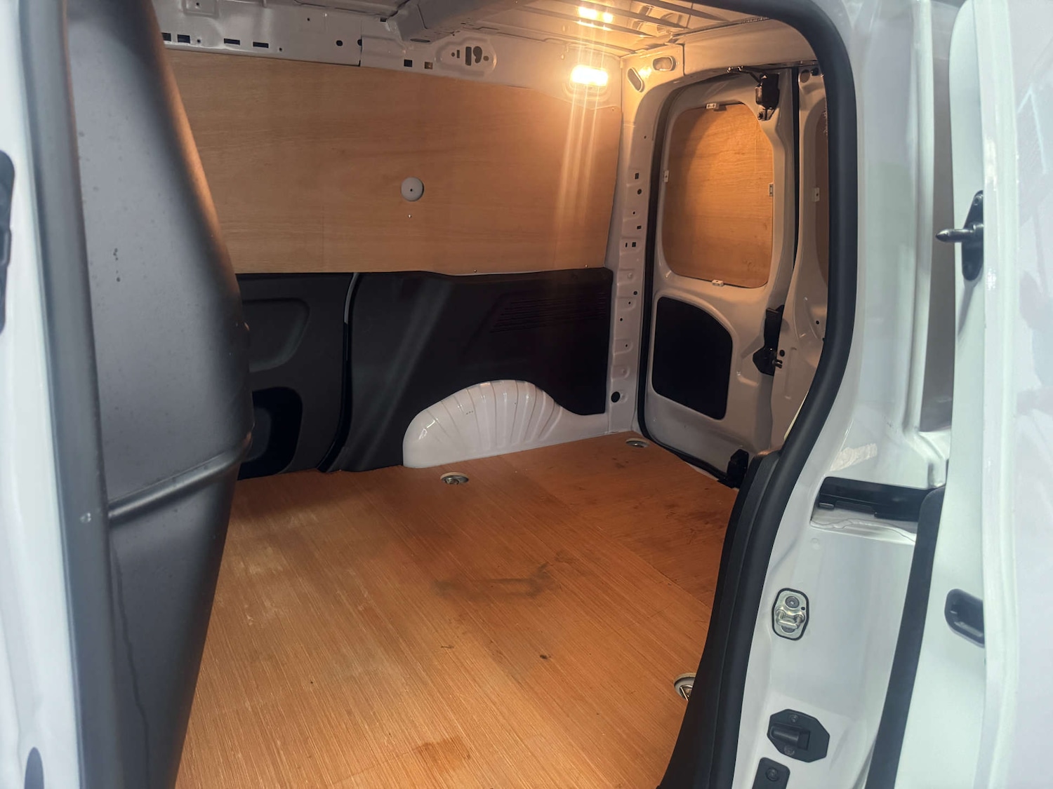 Used Vauxhall Combo 2024 for sale - 76601625: Photo 25