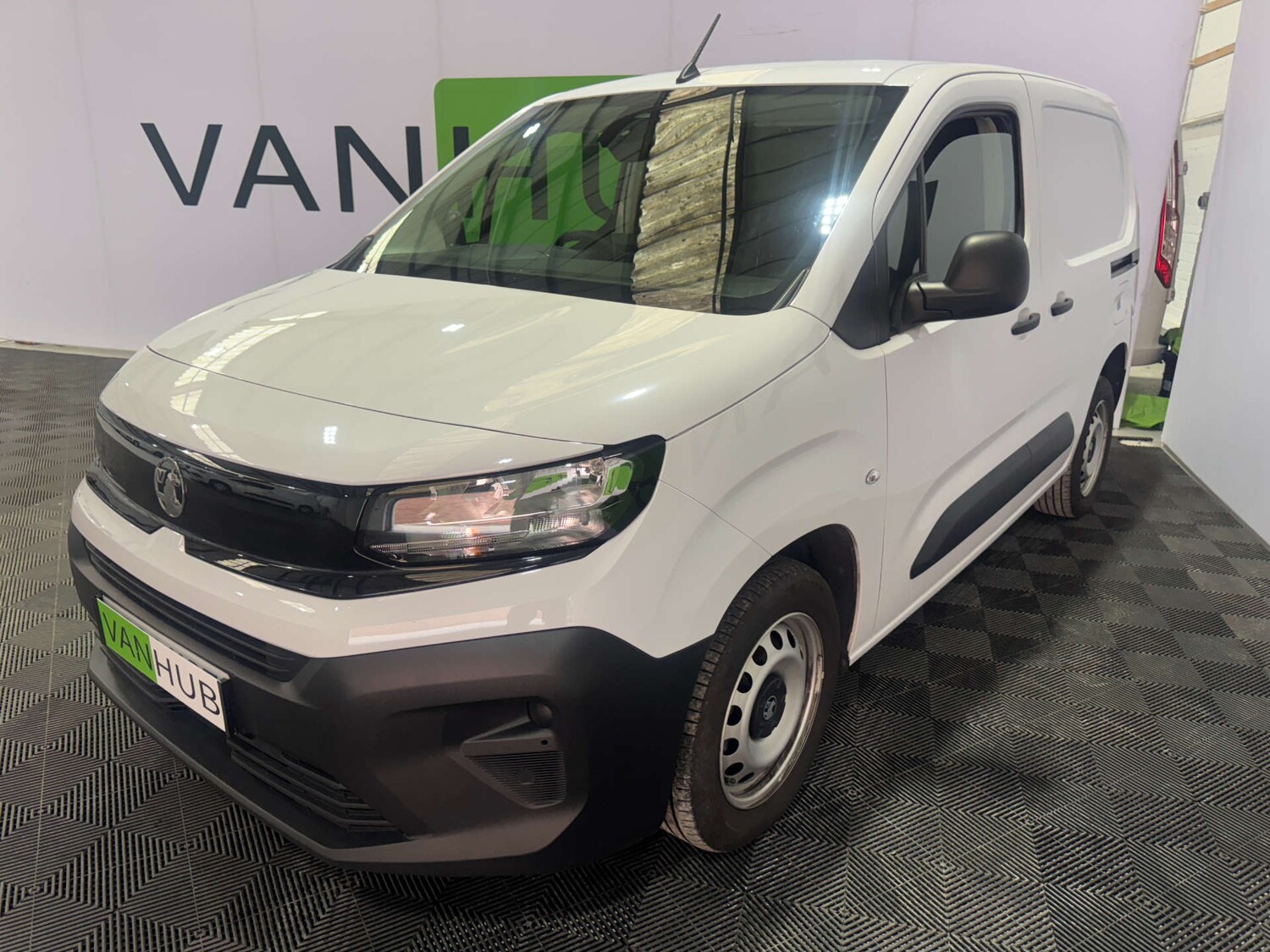 Used Vauxhall Combo 2024 for sale - 76601625: Photo 3