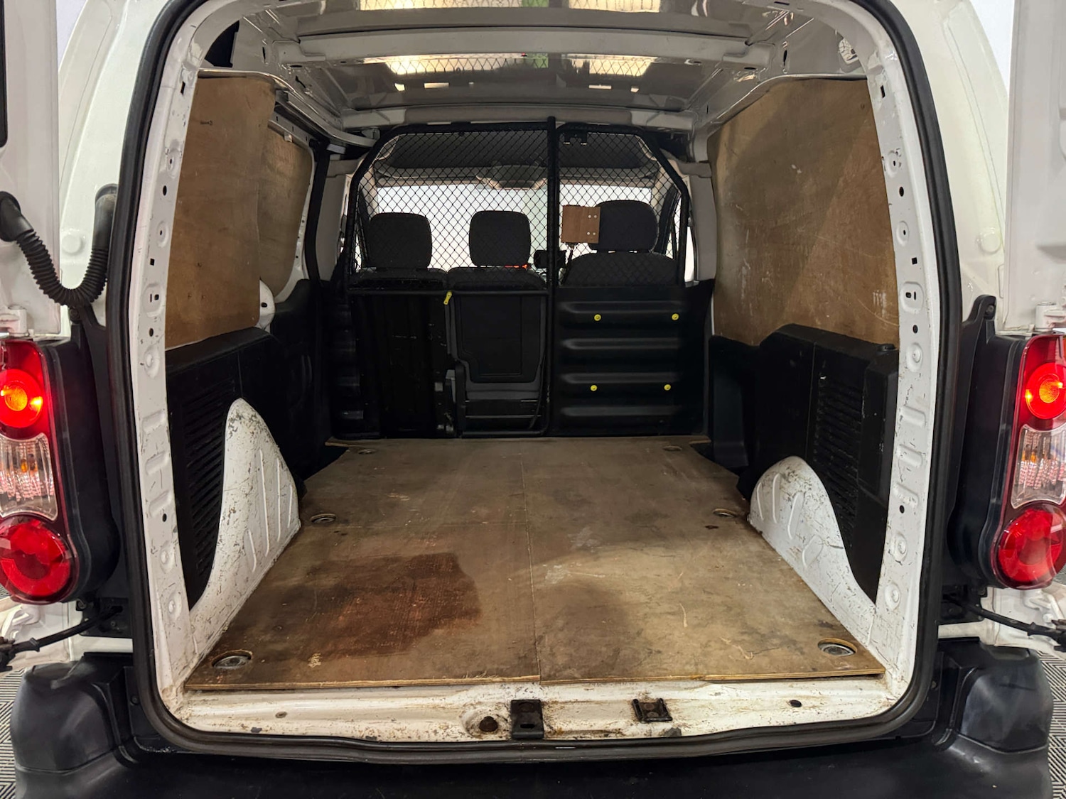 Used Peugeot Partner 2015 for sale - 77590588: Photo 18