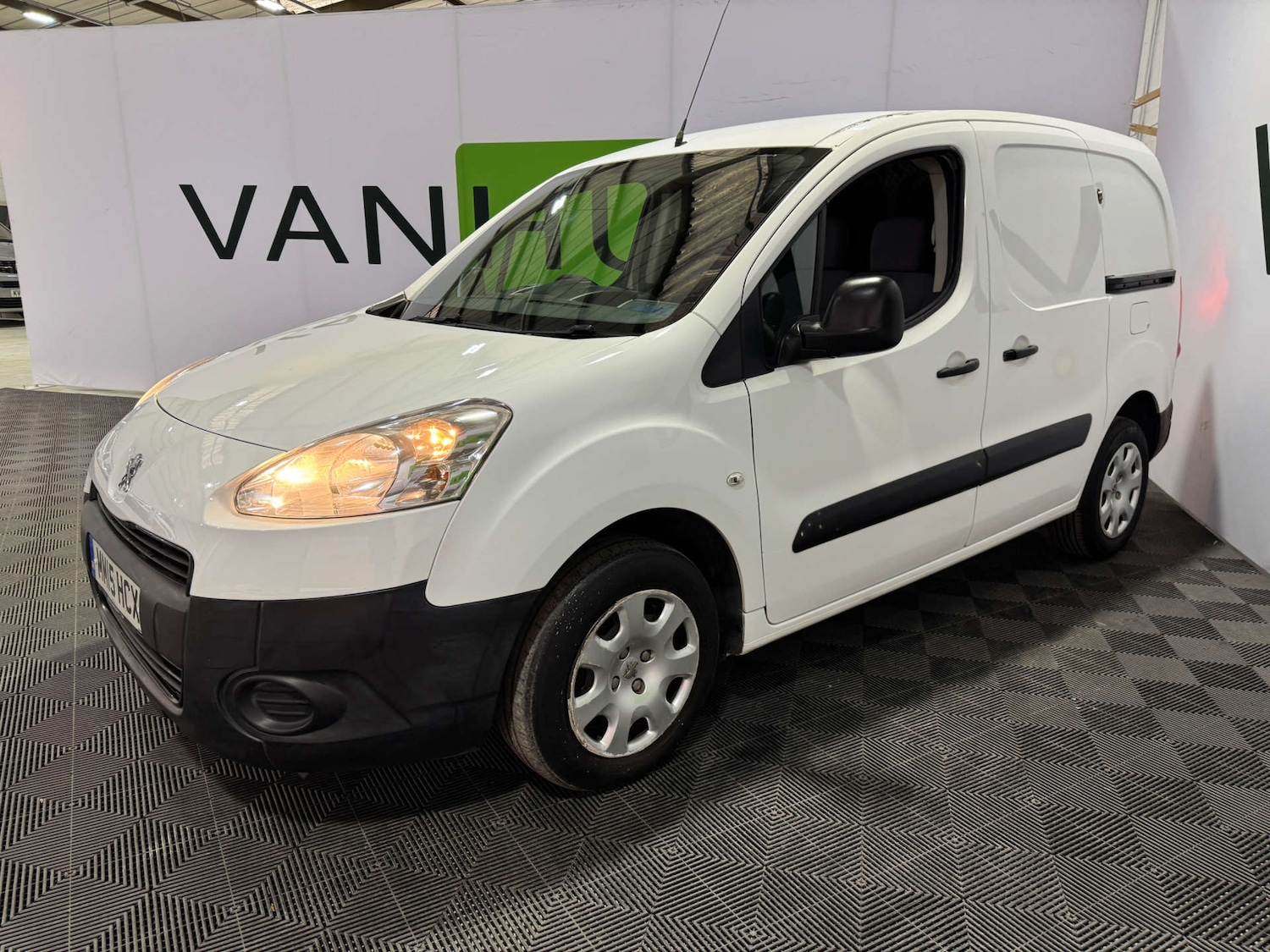 Used Peugeot Partner 2015 for sale - 77590588: Photo 6