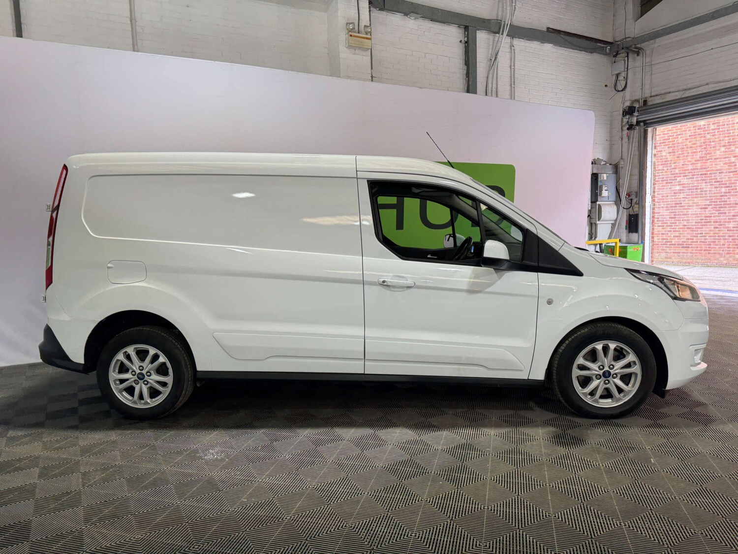 Used Ford Transit Connect 2024 for sale - 78026383: Photo 9
