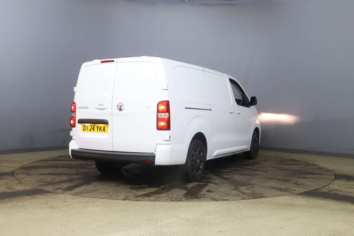 Used Vauxhall Vivaro 2024 for sale - 77127318: Photo 6