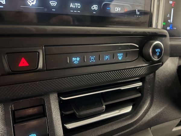 Used Ford Transit Custom 2023 for sale - 74182614: Photo 21