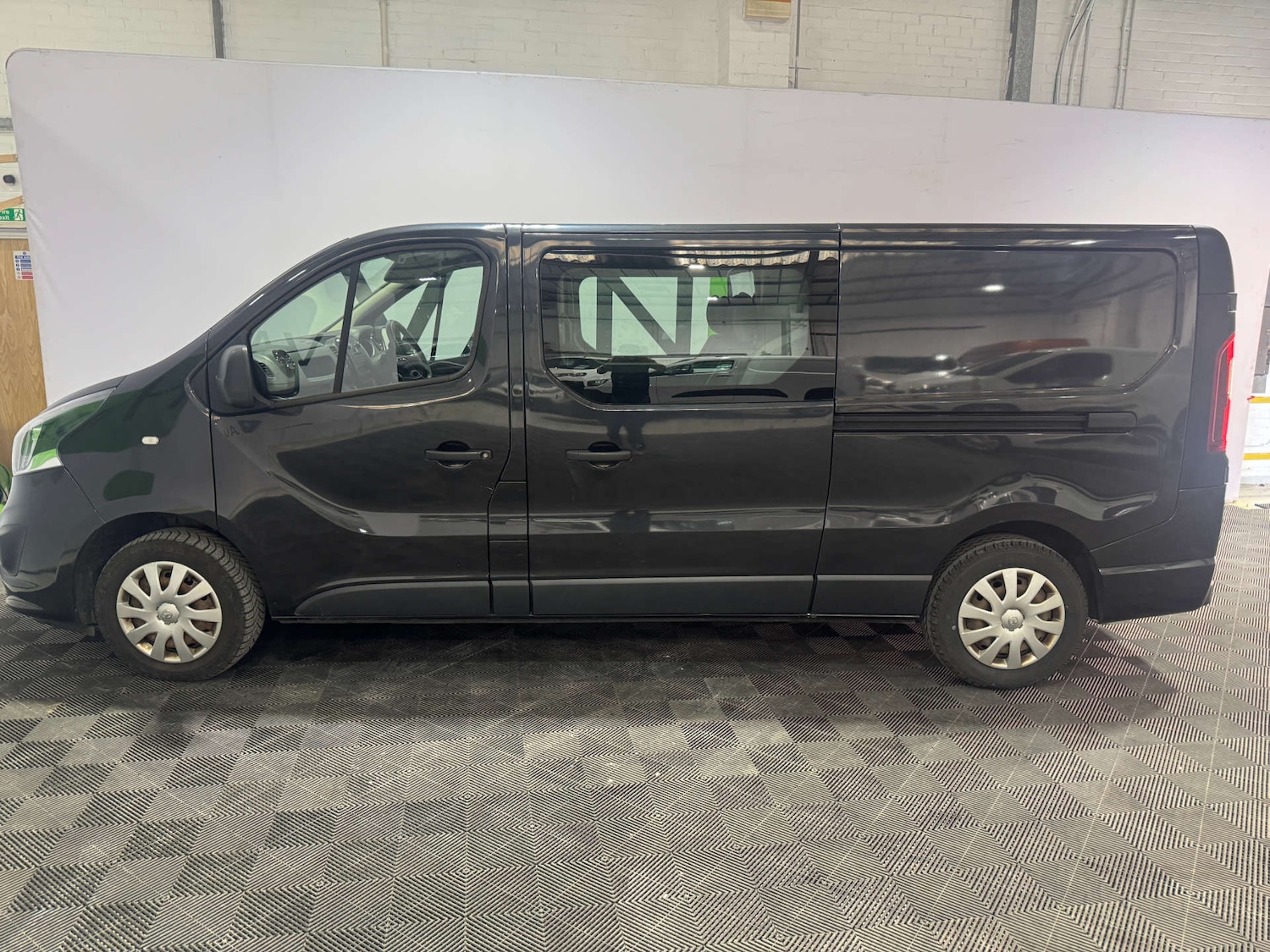 Used Vauxhall Vivaro 2019 for sale - 76601684: Photo 5