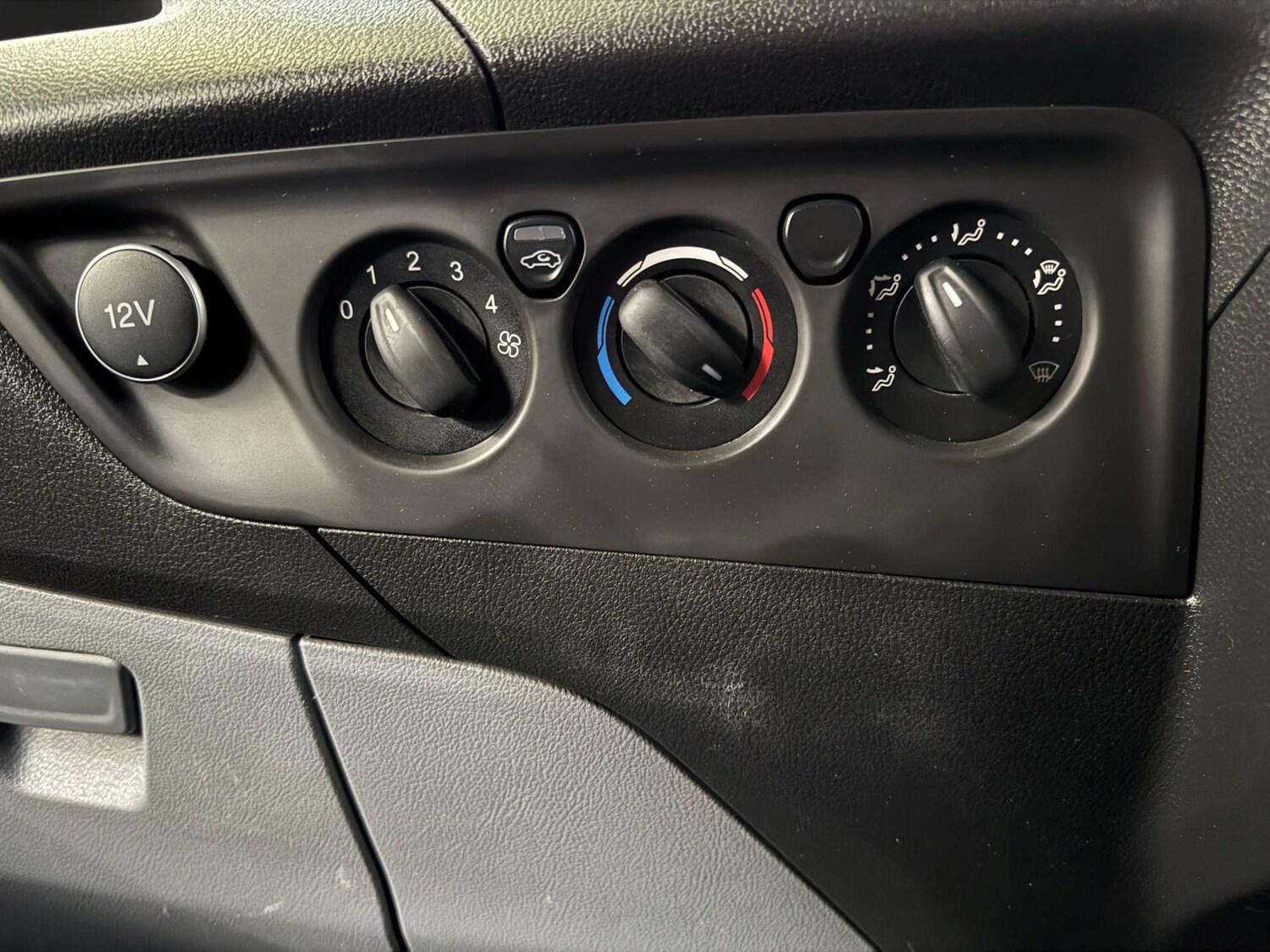 Used Ford Transit Custom 2017 for sale - 78201111: Photo 18