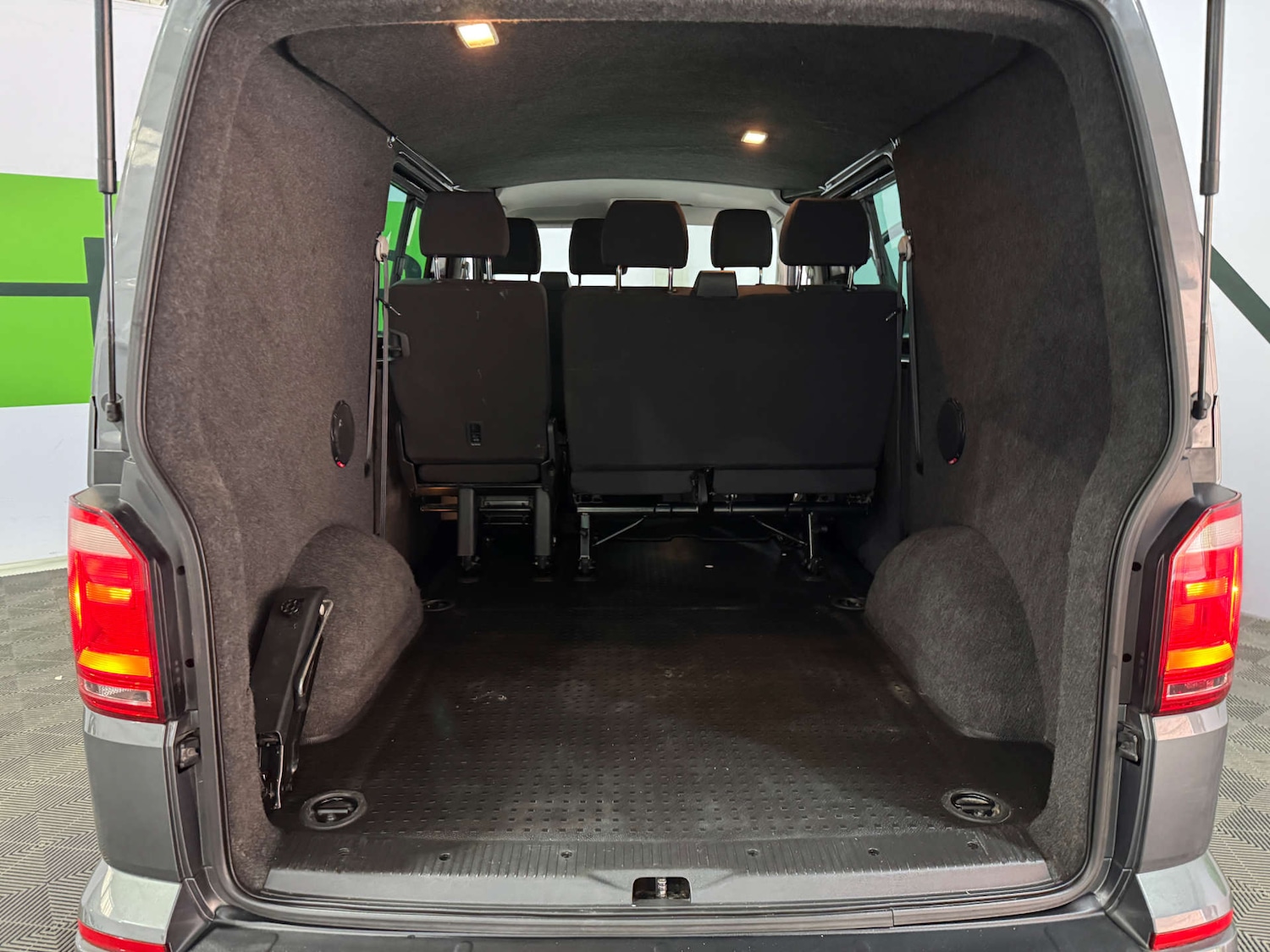 Used Volkswagen Transporter 2018 for sale - 77380691: Photo 26