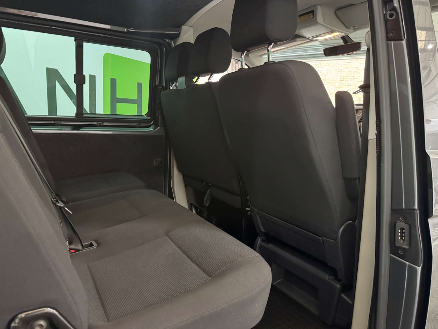 Used Volkswagen Transporter 2018 for sale - 77380691: Photo 28