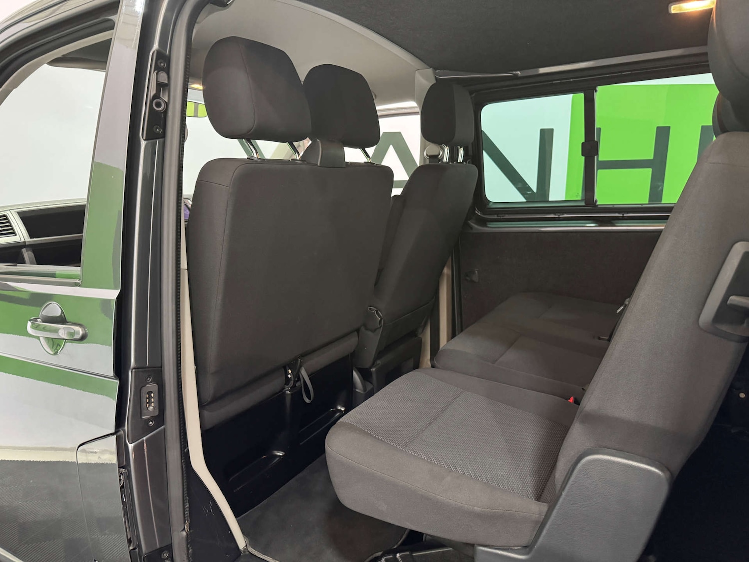 Used Volkswagen Transporter 2018 for sale - 77380691: Photo 29