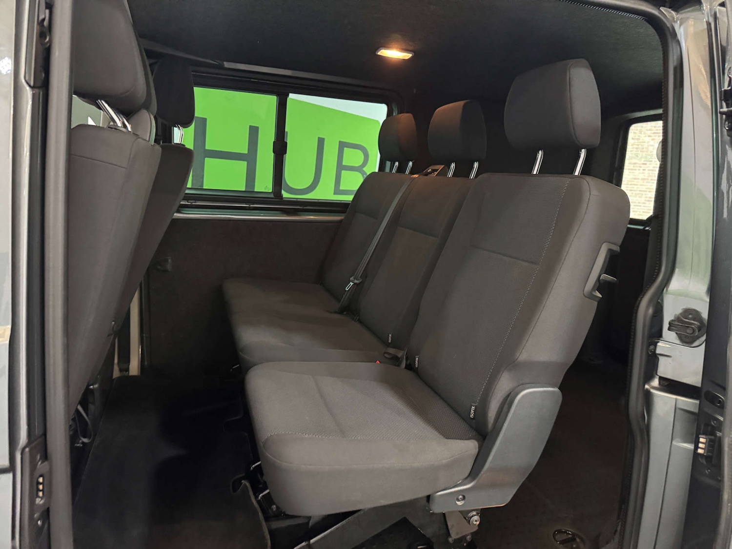 Used Volkswagen Transporter 2018 for sale - 77380691: Photo 30