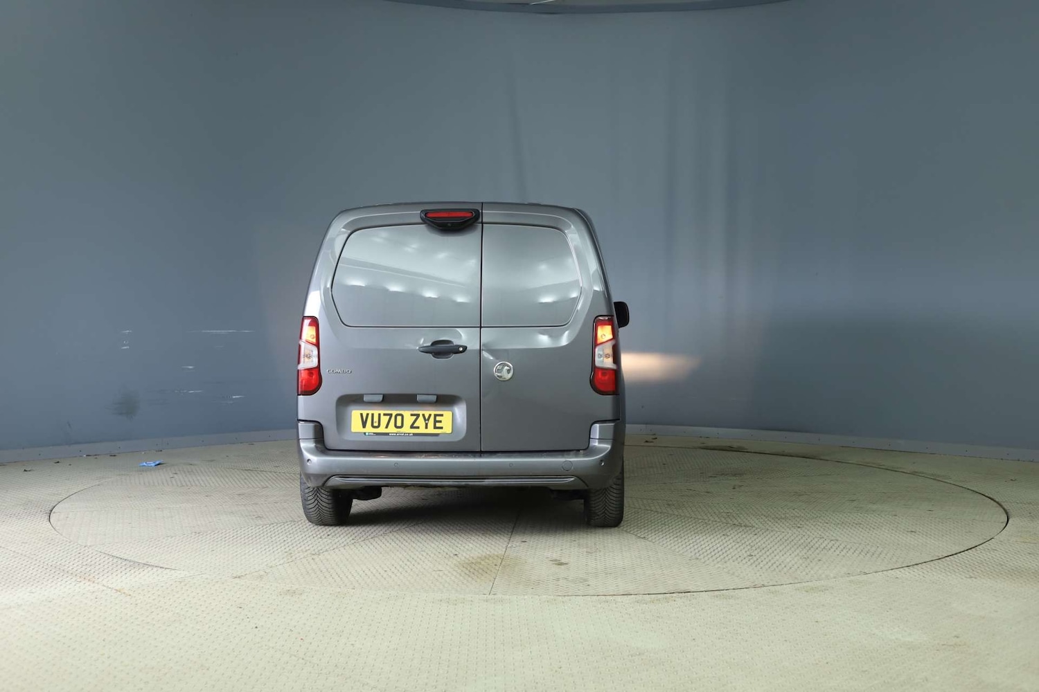 Used Vauxhall Combo 2020 for sale - 78027797: Photo 2