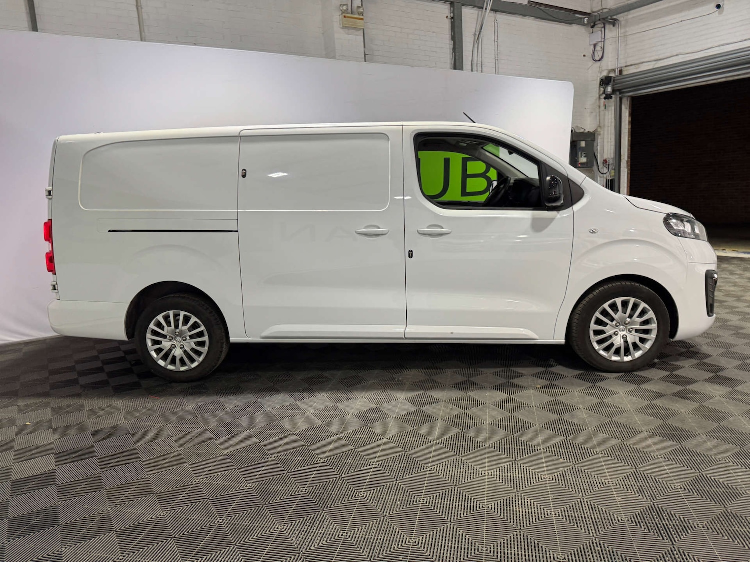 Used Vauxhall Vivaro 2023 for sale - 77336959: Photo 9