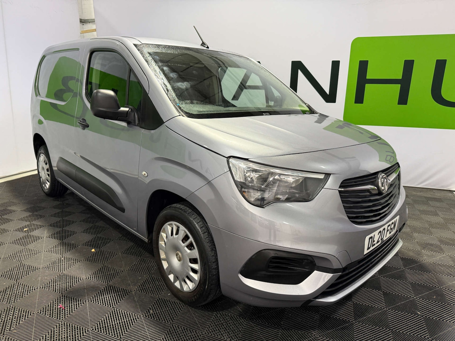 Used Vauxhall Combo 2020 for sale - 76863458: Photo 1