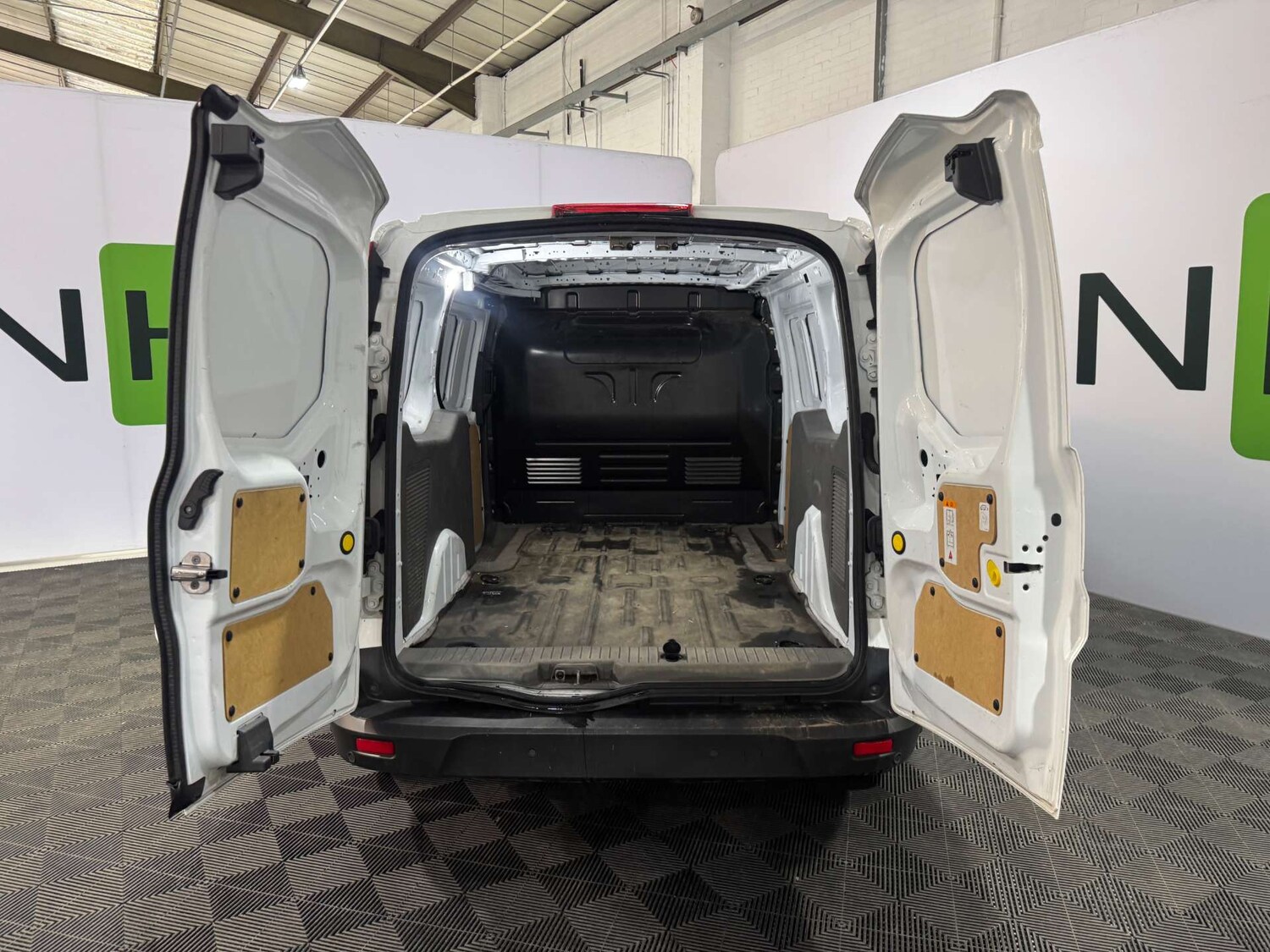 Used Ford Transit Connect 2023 for sale - 77050789: Photo 32