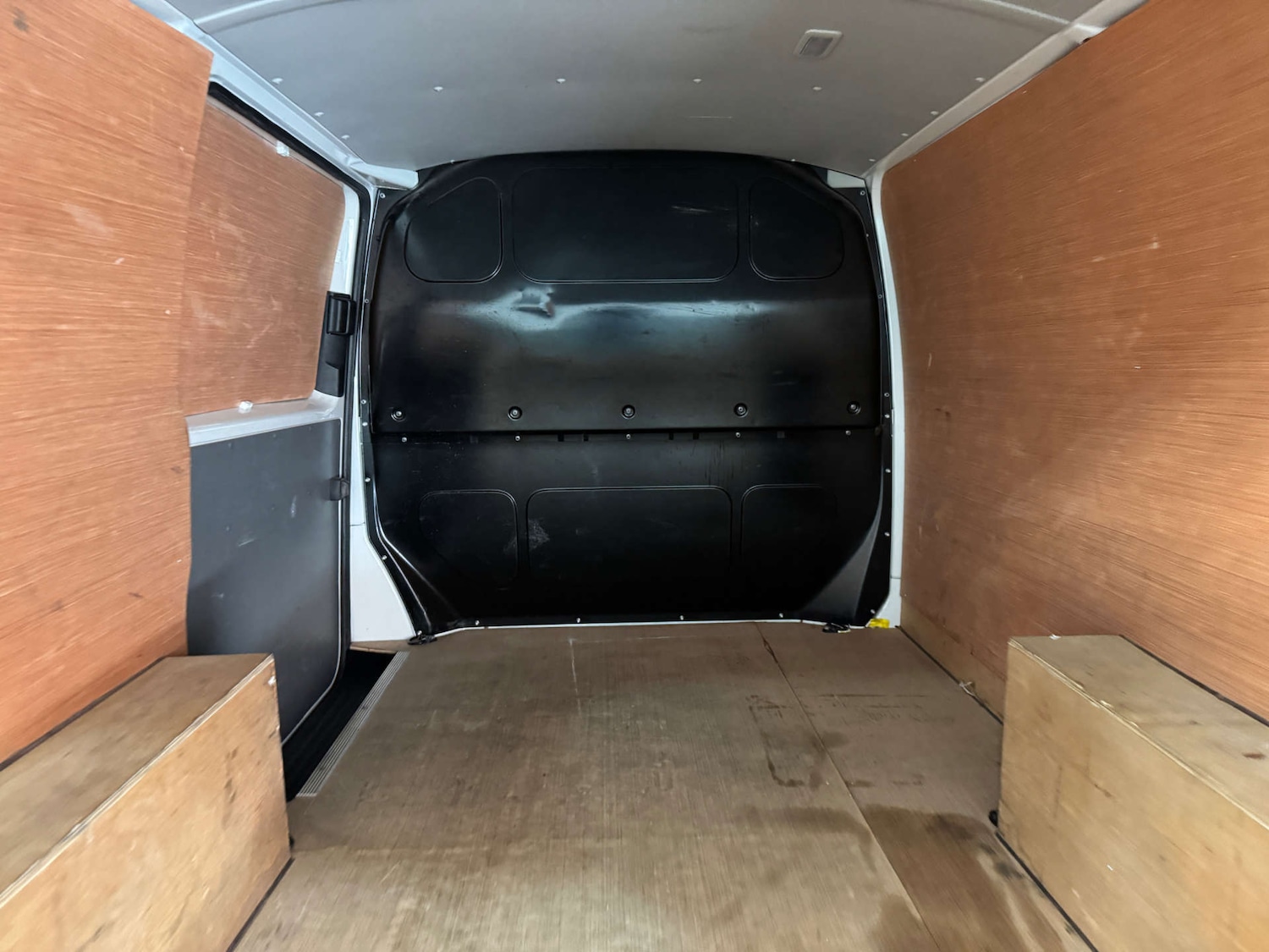 Used Volkswagen Transporter 2023 for sale - 78014287: Photo 3