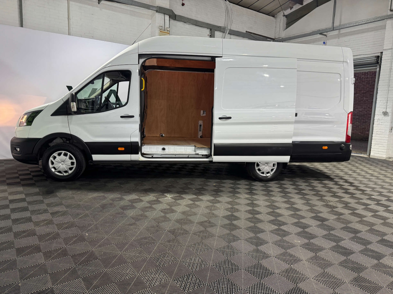 Used Ford Transit 2024 for sale - 77476435: Photo 14