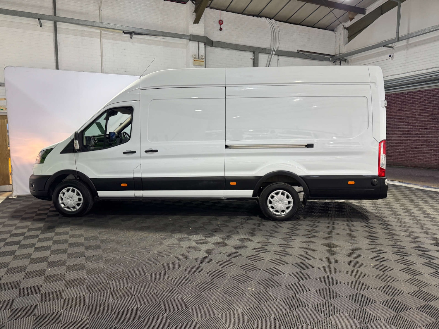 Used Ford Transit 2024 for sale - 77476435: Photo 3