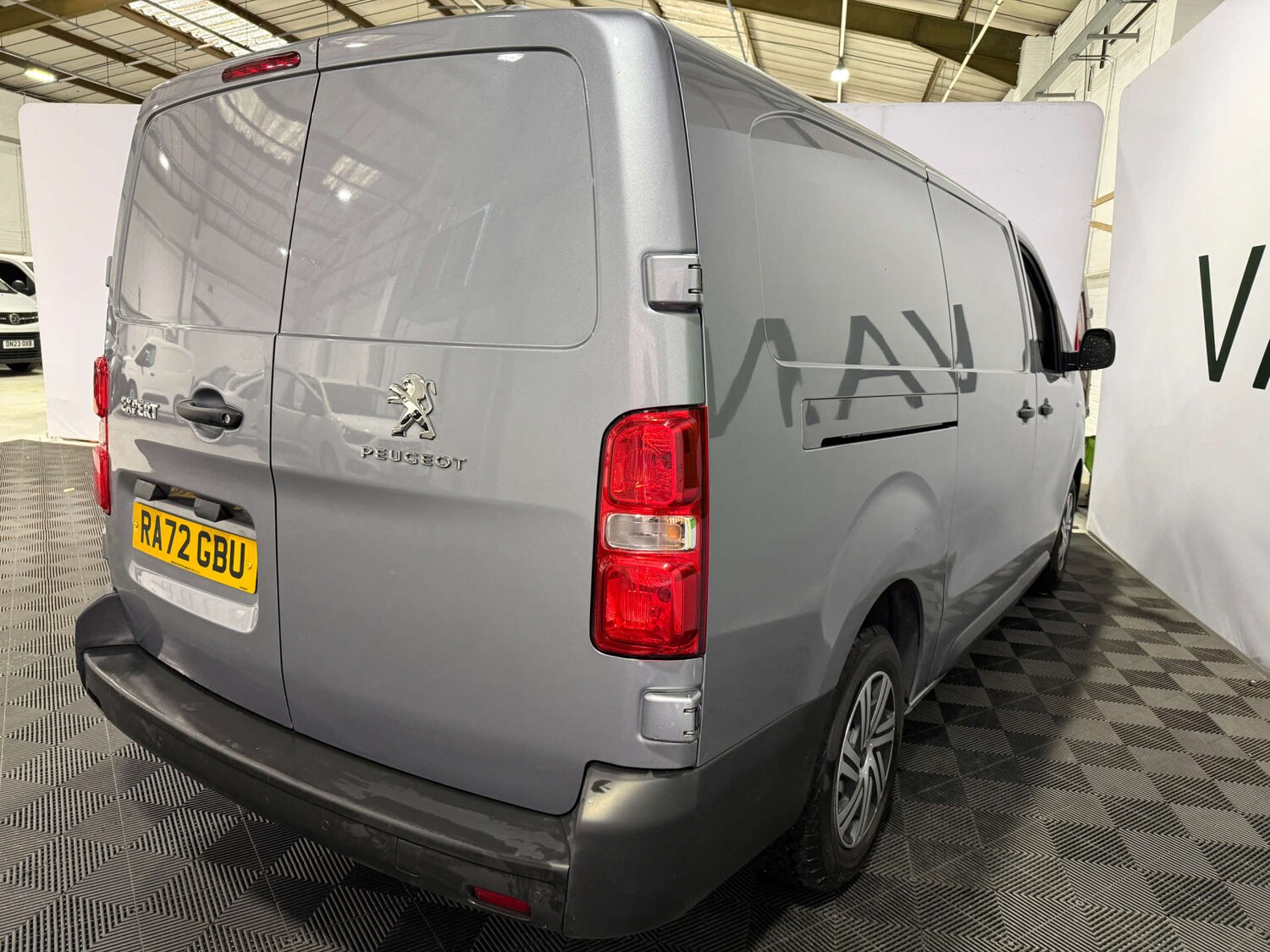 Used Peugeot Expert 2023 for sale - 76490995: Photo 14