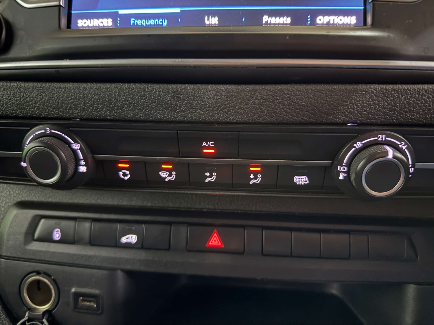 Used Peugeot Expert 2023 for sale - 76490995: Photo 22