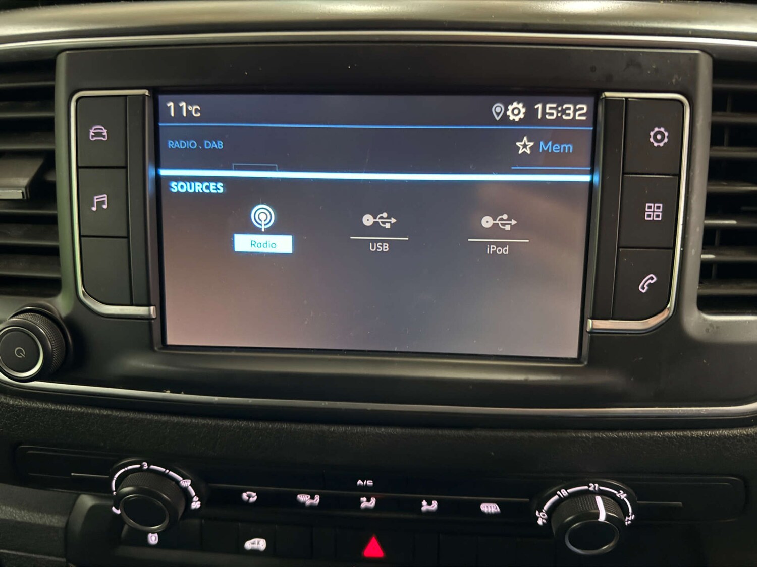 Used Peugeot Expert 2023 for sale - 76490995: Photo 30