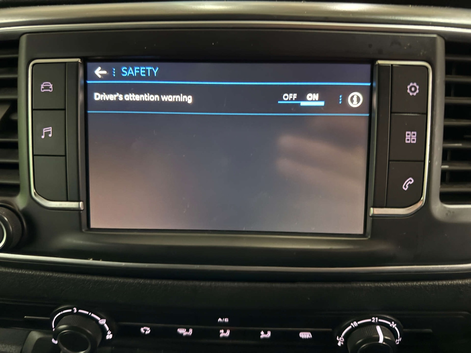 Used Peugeot Expert 2023 for sale - 76490995: Photo 33