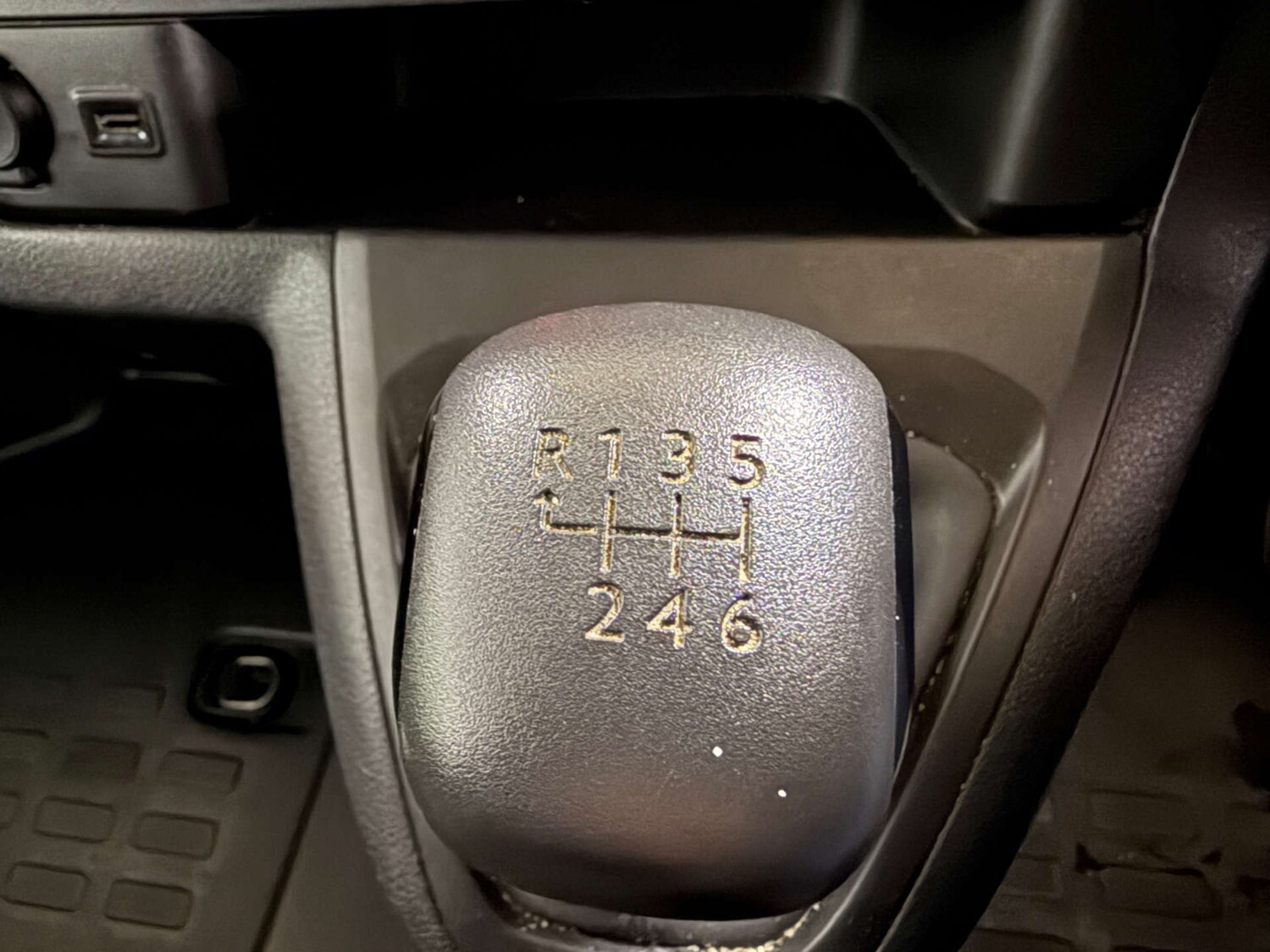 Used Peugeot Expert 2023 for sale - 76490995: Photo 40