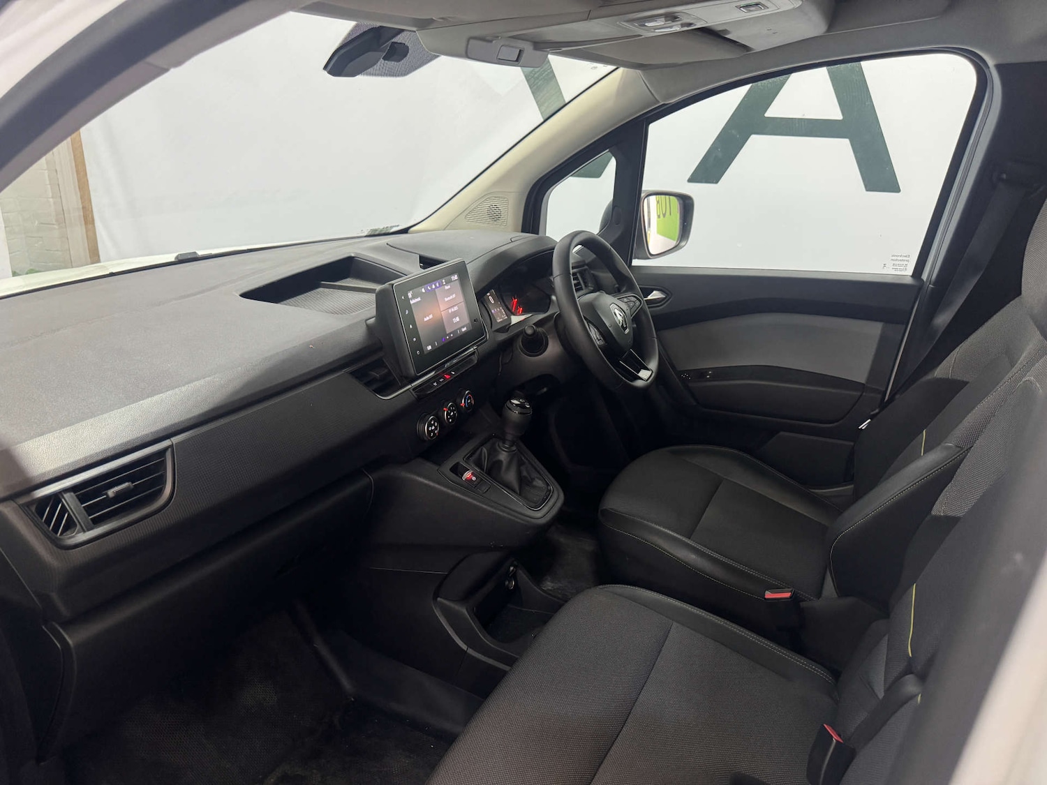 Used Renault Kangoo 2024 for sale - 76601833: Photo 11