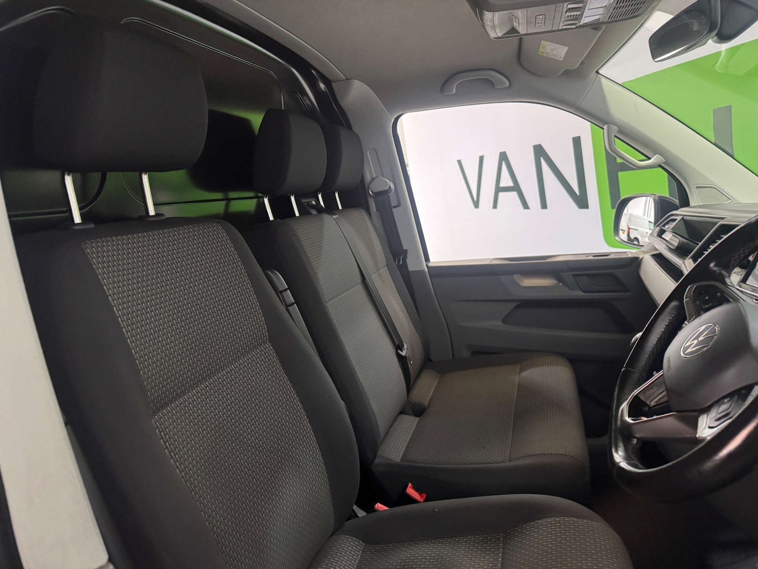 Used Volkswagen Transporter 2023 for sale - 78190056: Photo 10