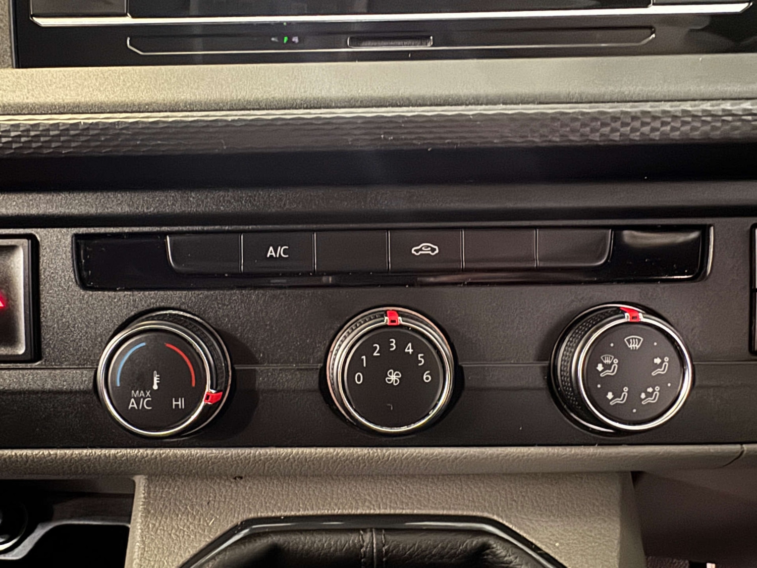 Used Volkswagen Transporter 2023 for sale - 78190056: Photo 15