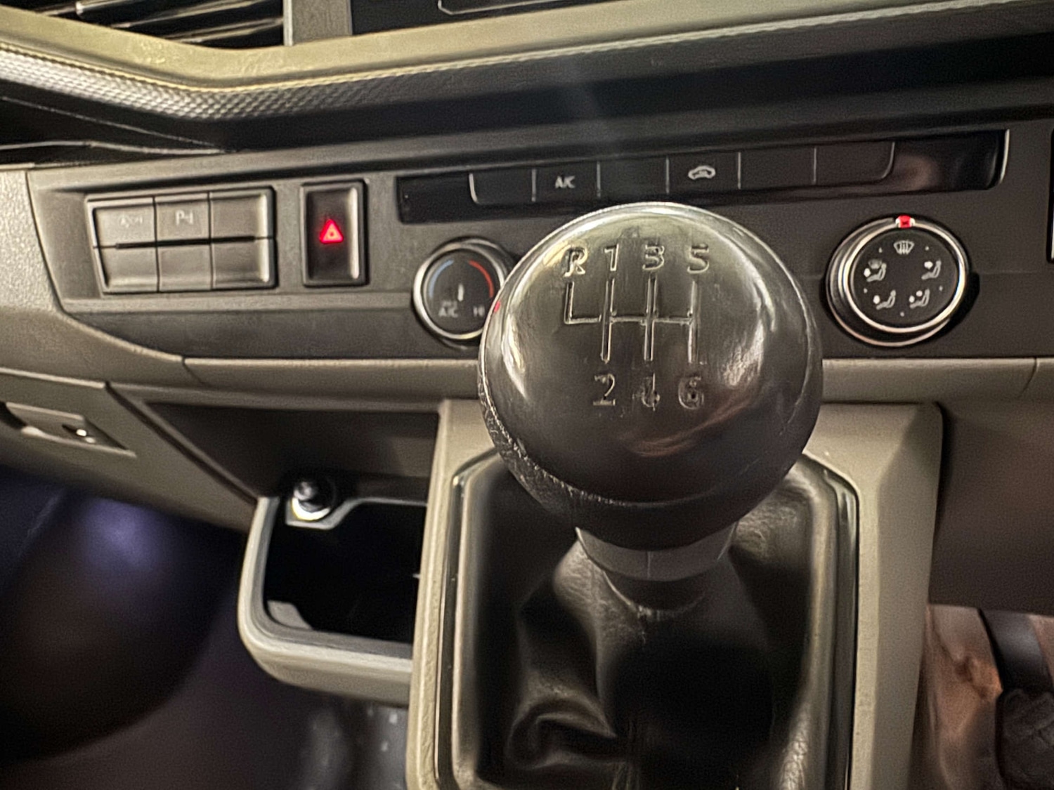 Used Volkswagen Transporter 2023 for sale - 78190056: Photo 18