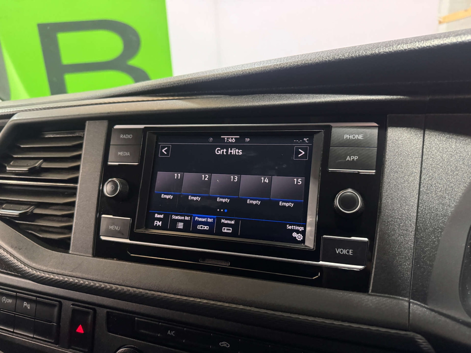 Used Volkswagen Transporter 2023 for sale - 78190056: Photo 21