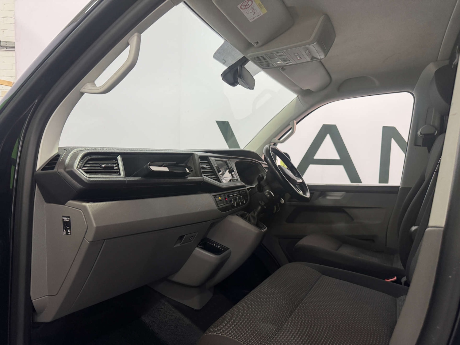 Used Volkswagen Transporter 2023 for sale - 78190056: Photo 28