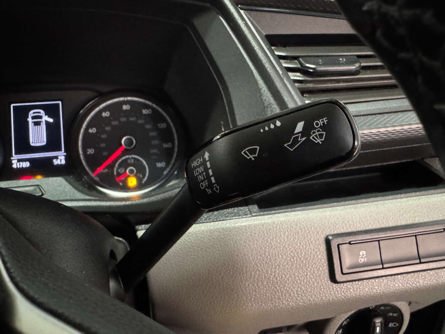 Used Volkswagen Transporter 2023 for sale - 78190056: Photo 30