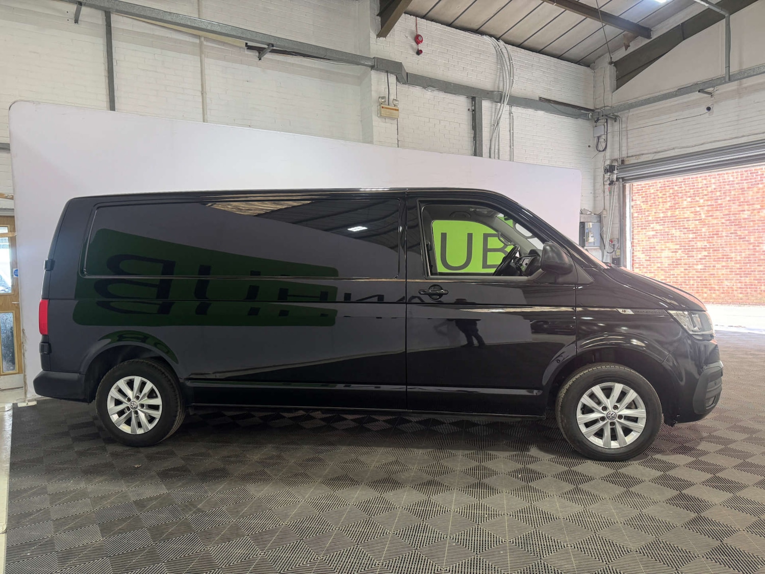 Used Volkswagen Transporter 2023 for sale - 78190056: Photo 8