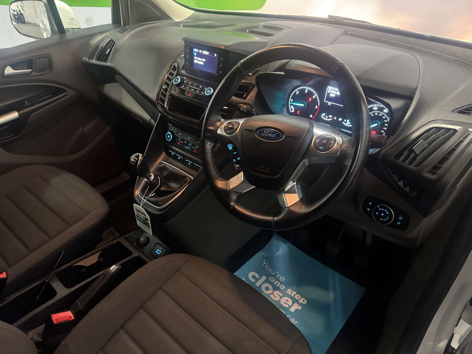 Used Ford Transit Connect 2024 for sale - 77140920: Photo 2