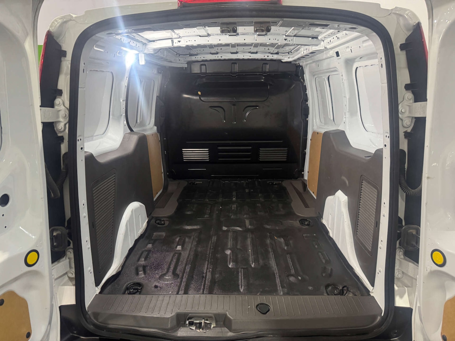 Used Ford Transit Connect 2024 for sale - 77140920: Photo 27