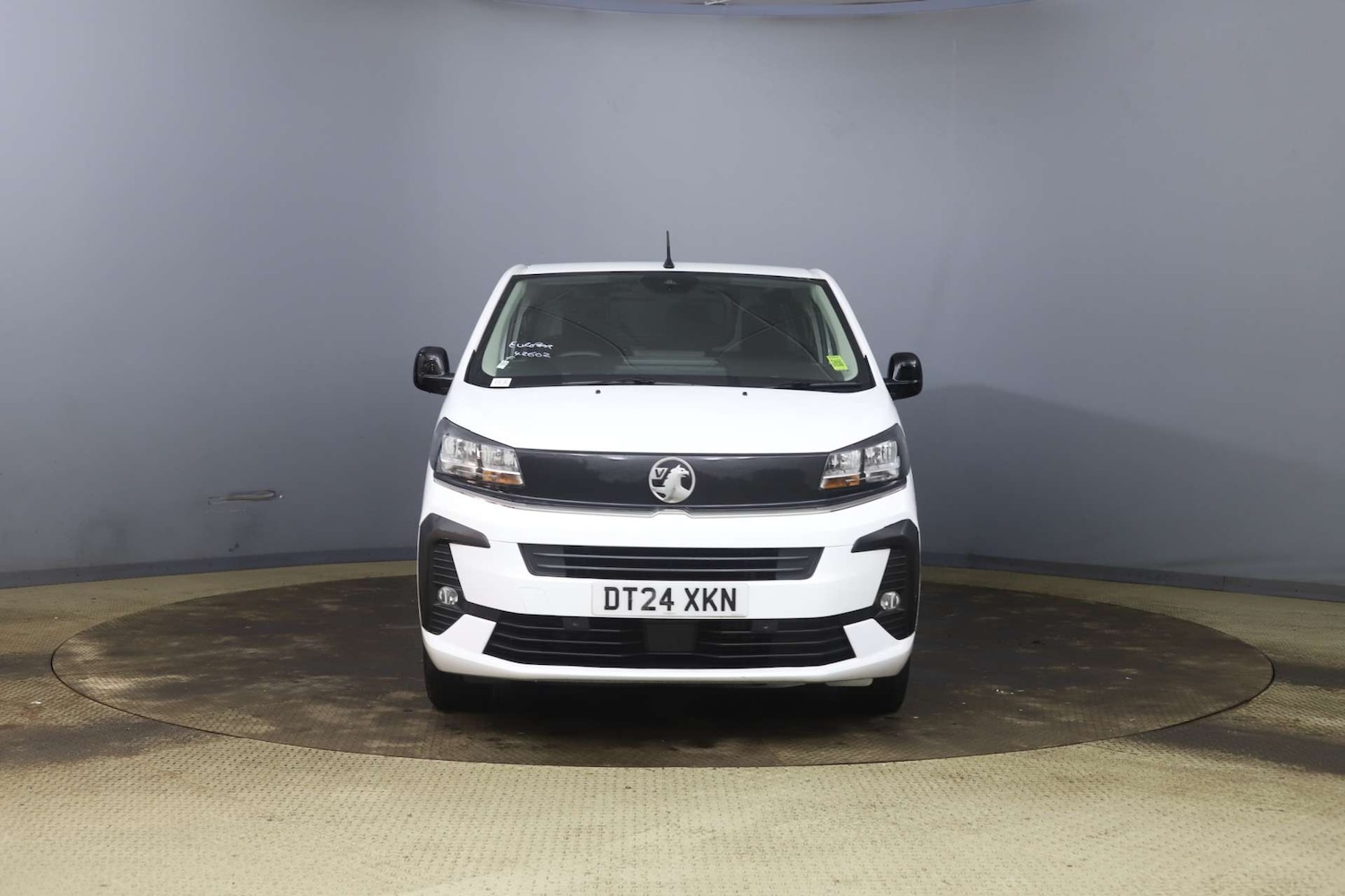 Used Vauxhall Vivaro 2024 for sale - 77272737: Photo 2