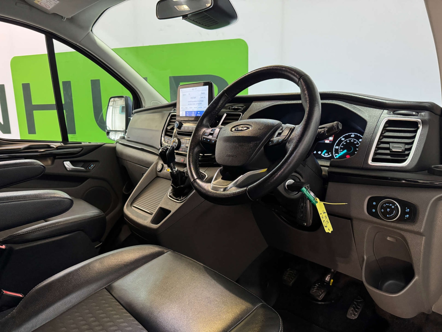 Used Ford Tourneo Custom 2021 for sale - 78122085: Photo 2