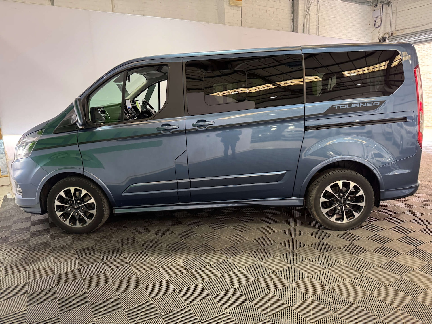 Used Ford Tourneo Custom 2021 for sale - 78122085: Photo 4