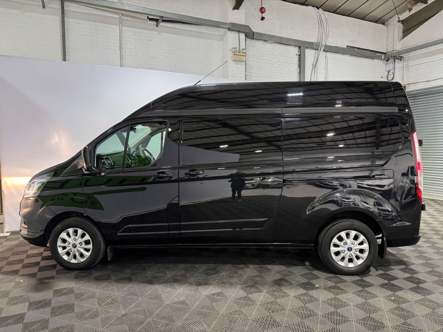 Used Ford Transit Custom 2023 for sale - 77337004: Photo 4