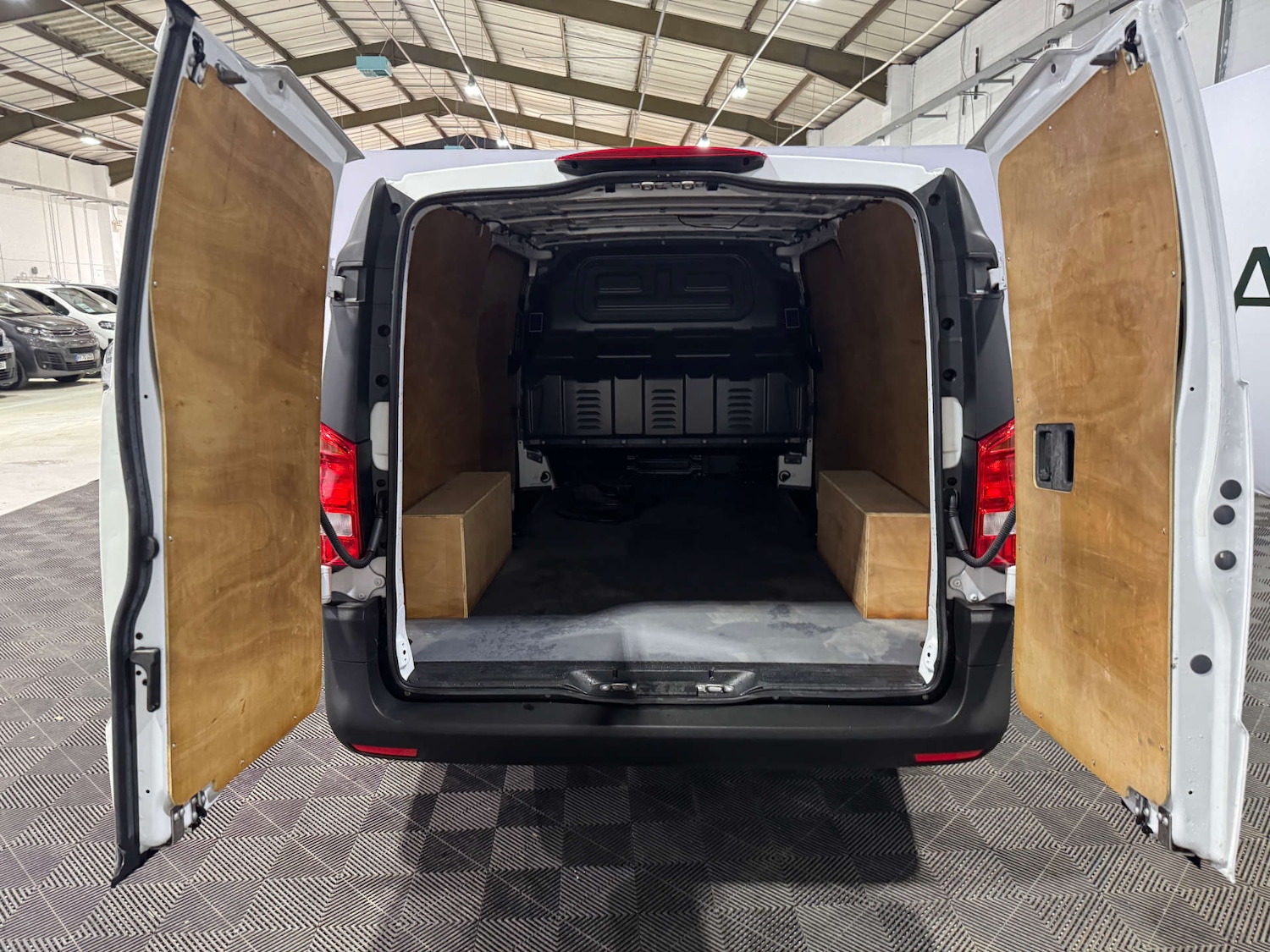 Used Mercedes-Benz Vito 2024 for sale - 77336957: Photo 26