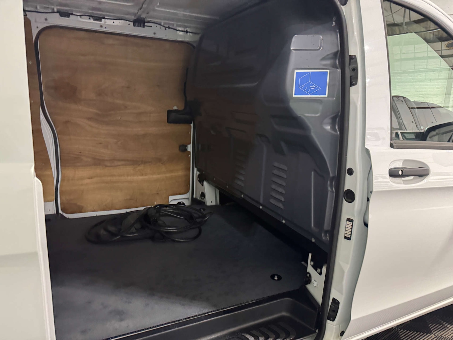 Used Mercedes-Benz Vito 2024 for sale - 77336957: Photo 6